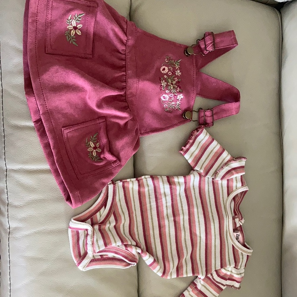 Two piece set. 12M.